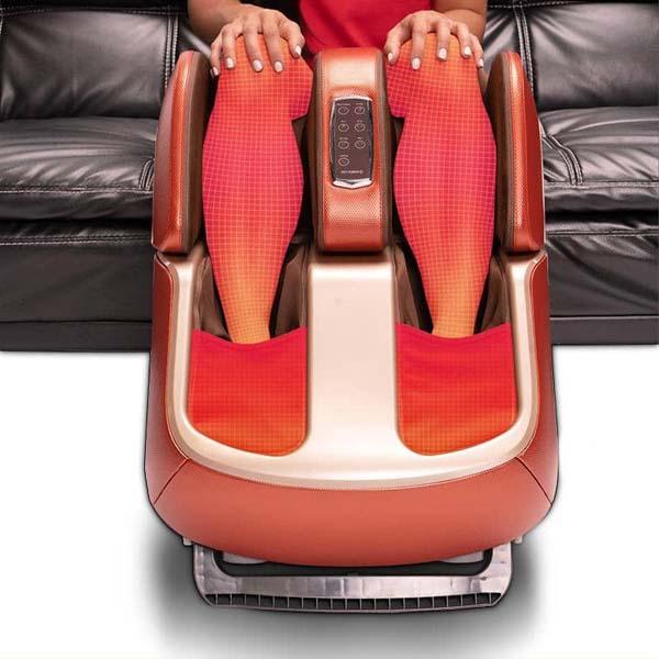 Foot massager with heat store